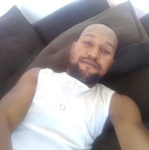 Meet your Posher, Kenold